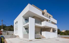 Apartments Alba 1